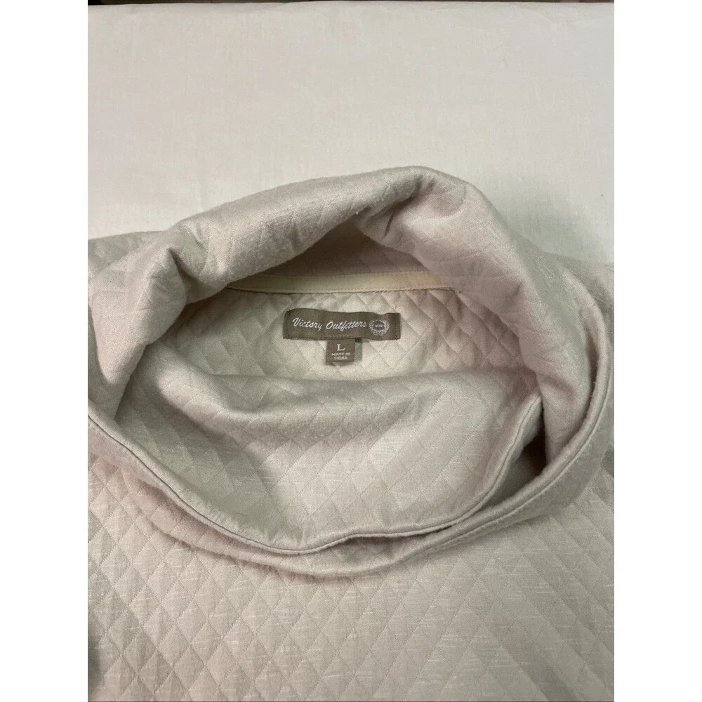 Victory Outfitters Women’s Large Pullover Quilted Jacket Cream Minimalist